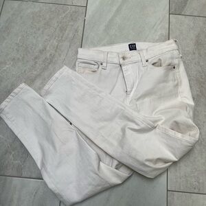 Gap white skinny jeans